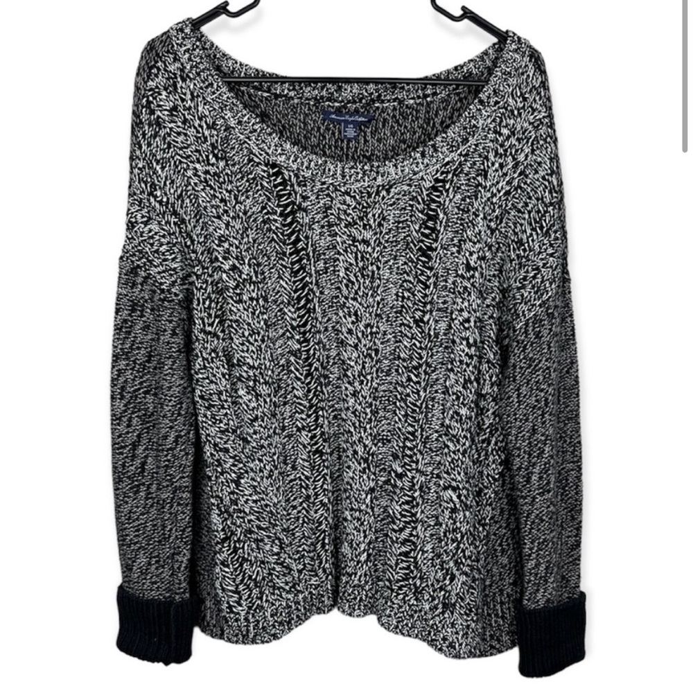Black and White American Eagle Chunky Knit Scoop Neck Sweater Size S/P